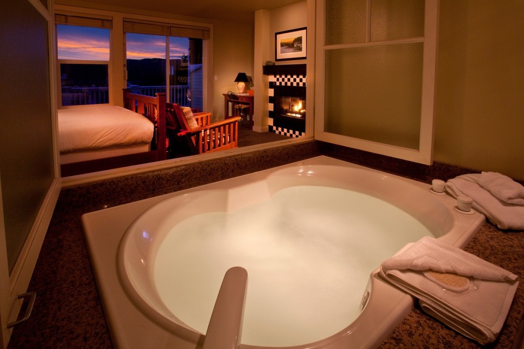 Bathtub, Guest Room, Jetted Tub, Lodging, Resort